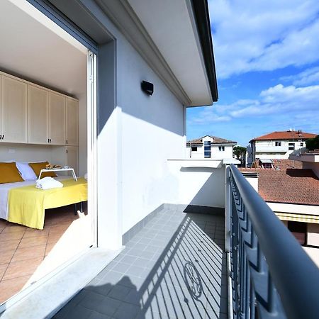 Residence Marlin リッチョーネ エクステリア 写真