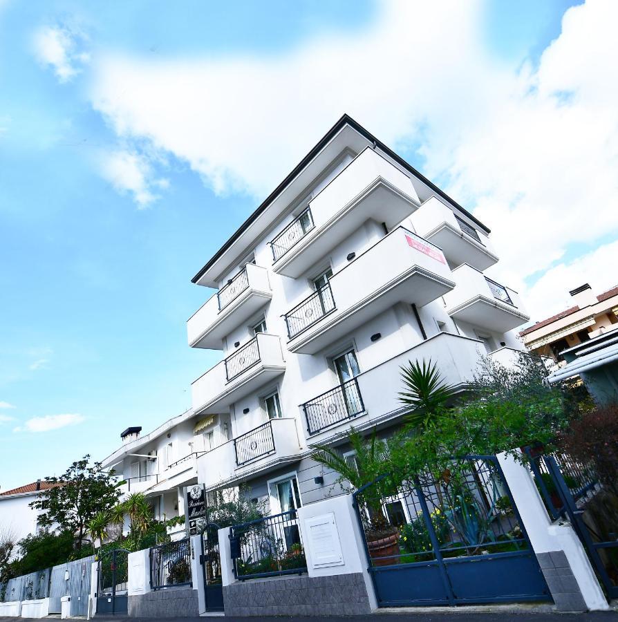 Residence Marlin リッチョーネ エクステリア 写真